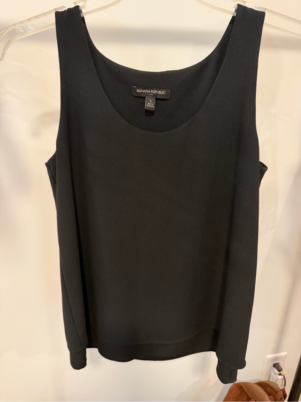 Banana Republic Black Scoop Neck Tank Top